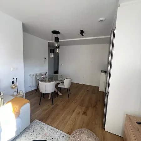 Apto A Estrenar En Zona Alta Apartment